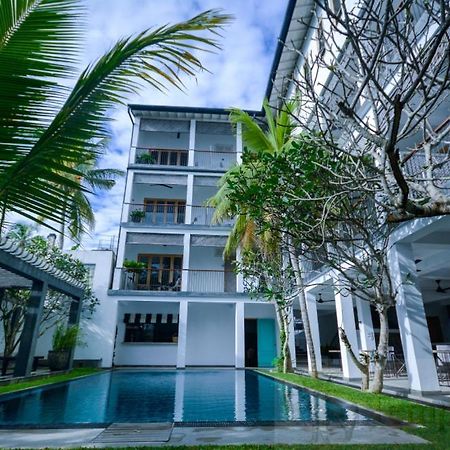 Temptation Hotell Hikkaduwa Exteriör bild