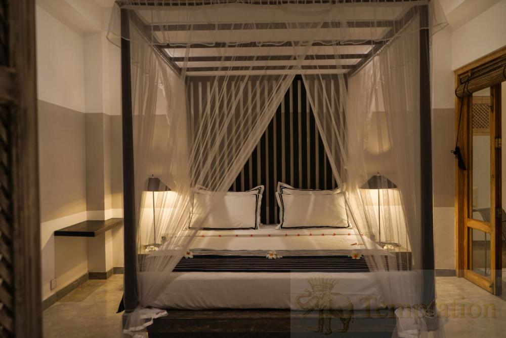 Temptation Hotell Hikkaduwa Exteriör bild
