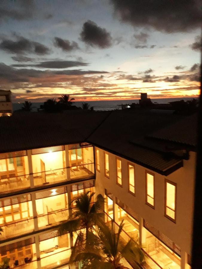 Temptation Hotell Hikkaduwa Exteriör bild
